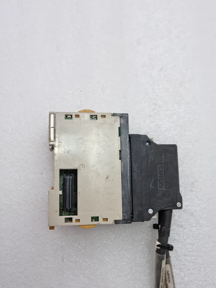 OMRON CJ1W-ID261 INPUT UNIT 24V DC WITH CONNECTOR CJ1WID261 FREE FAST SHIP